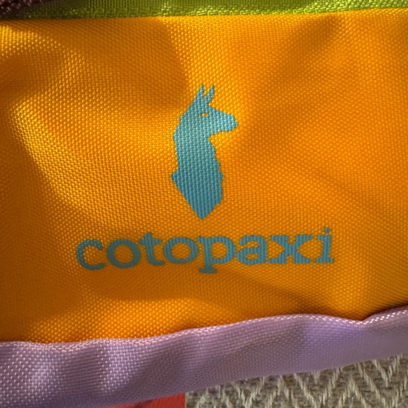 Cotopaxi Hip Pack Del Dia Multicolor Unisex All Season,Repurposed Material, NWT - Picture 12 of 12